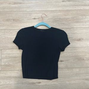 Black Tee